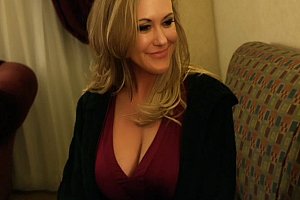 变态折磨丨vk裸乳